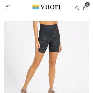 Vuori Clean Elevation Shorty Black Camo